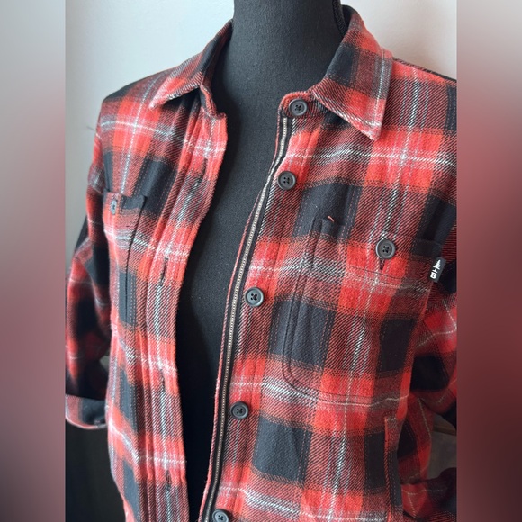 Bass Outdoor Red and Black Plaid Jacket shacket XS - Picture 2 of 9